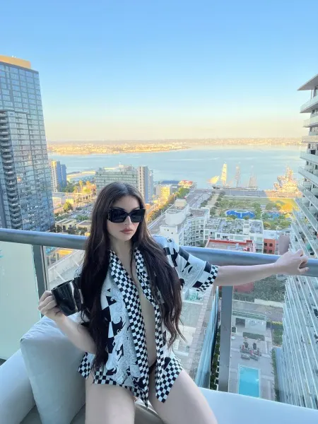 Melissa, Brazilian trans escort in Dubai — photo 16