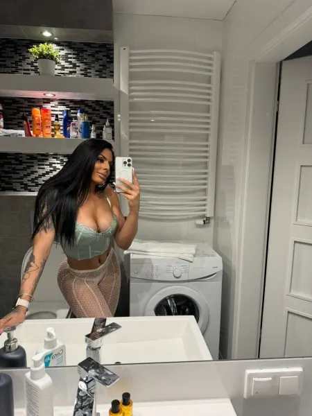 Melissa, Brazilian trans escort in Dubai — photo 8