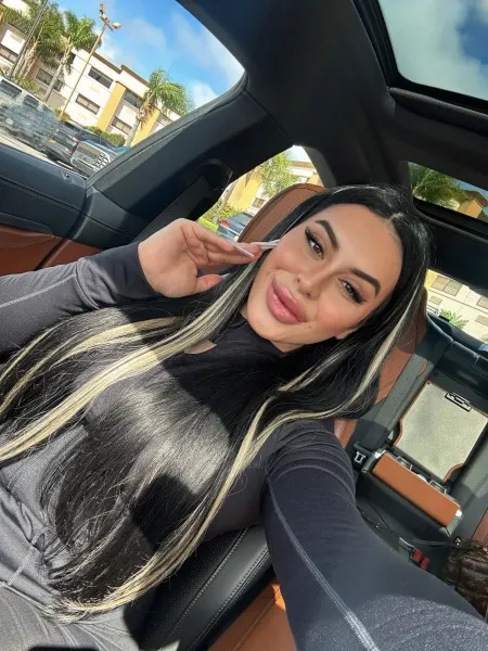 Mina, trans escort in Dubai — photo 12