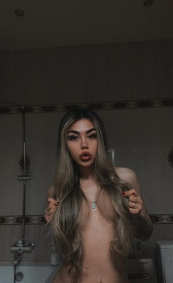 Mina, Asian trans escort in Dubai — photo 7
