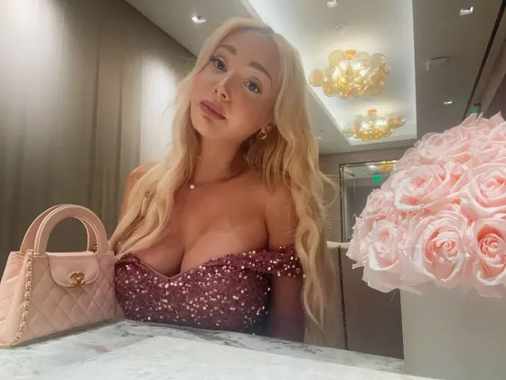 Mina, Russian trans escort in Dubai โ photo 6