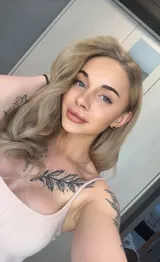 Mirela, trans escort in Dubai — photo 2
