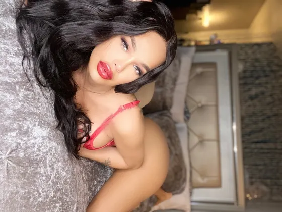 Nicole, trans escort in Dubai โ photo 2