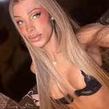 Olivia, Brazilian trans escort in Dubai — photo 3