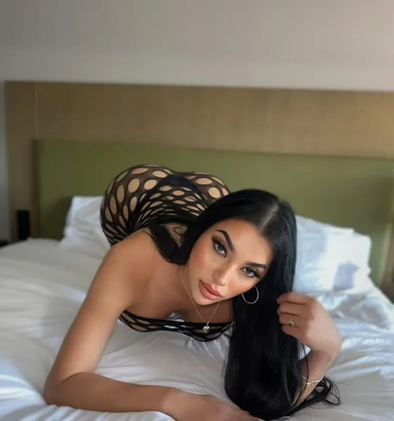 Priscila, Brazilian trans escort in Dubai โ photo 6