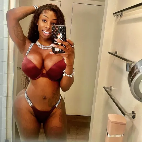 Priscila, Brazilian trans escort in Dubai โ photo 9