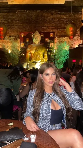 Sabrina, Brazilian trans escort in Dubai — photo 17
