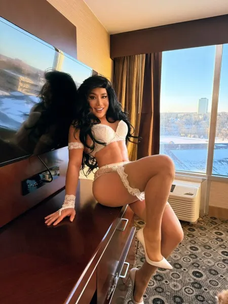 Sabrina, Brazilian trans escort in Dubai — photo 7