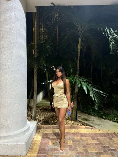 Sabrina, trans escort in Dubai — photo 10