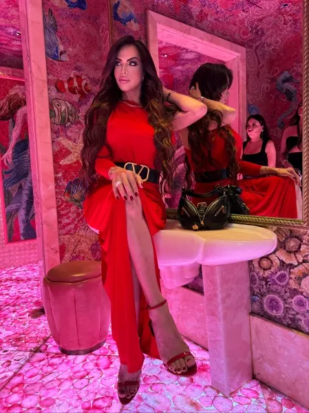 Scarlett, Brazilian trans escort in Dubai — photo 16