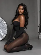Selene, Brazilian trans escort in Dubai — photo 4