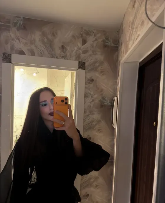 Selene, Brazilian trans escort in Dubai — photo 3