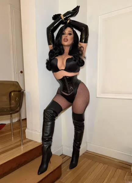 Tatiana, trans escort in Dubai
