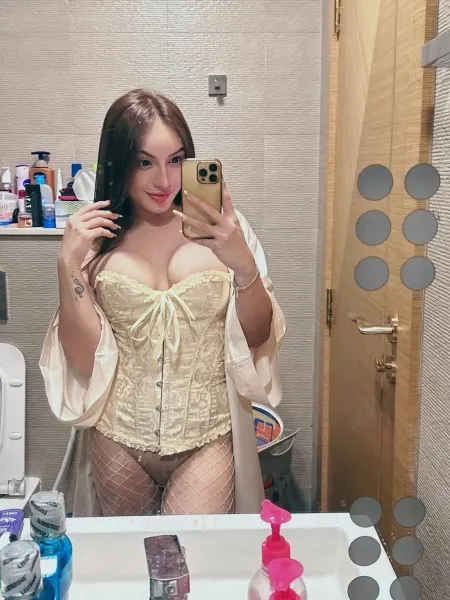 Valentina, Asian trans escort in Dubai โ photo 5