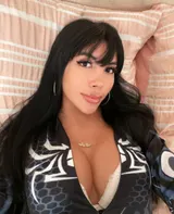 Valeria, Japanese trans escort in Dubai — photo 3
