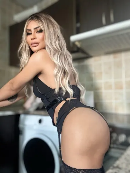 Valeria, trans escort in Dubai โ photo 2
