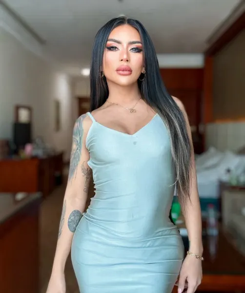 Valeria, trans escort in Dubai โ photo 6