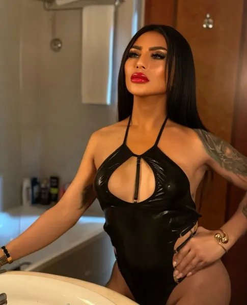 Valeria, trans escort in Dubai โ photo 7