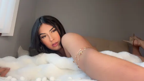Vanessa, Brazilian trans escort in Dubai — photo 7