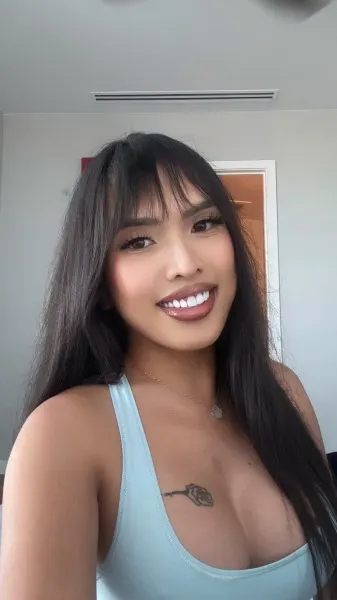 Vanessa, Asian trans escort in Dubai โ photo 6
