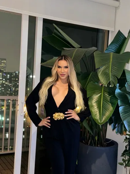 Yara, trans escort in Dubai — photo 18