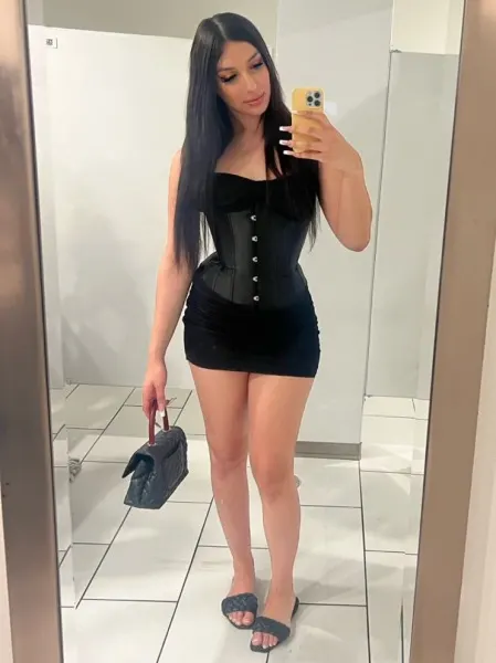 Yara, Brazilian trans escort in Dubai — photo 18