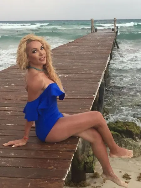 Yasmin, Brazilian trans escort in Dubai โ photo 16