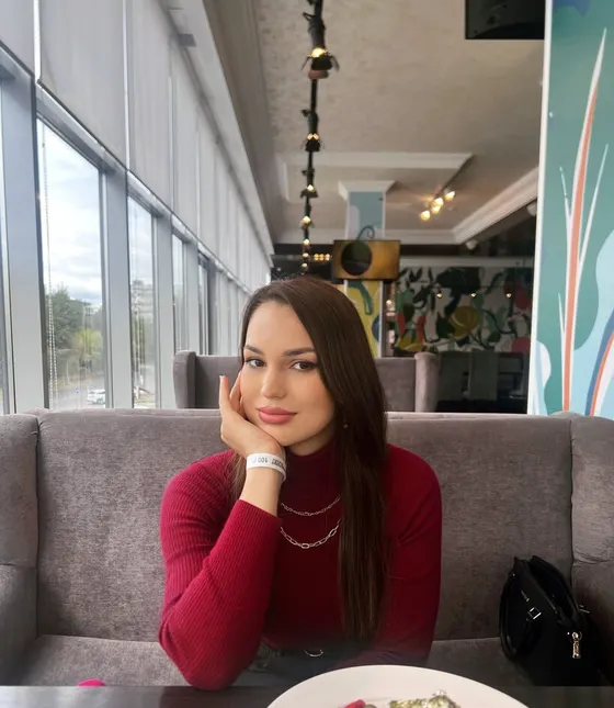 Yasmin, Japanese trans escort in Dubai — photo 12