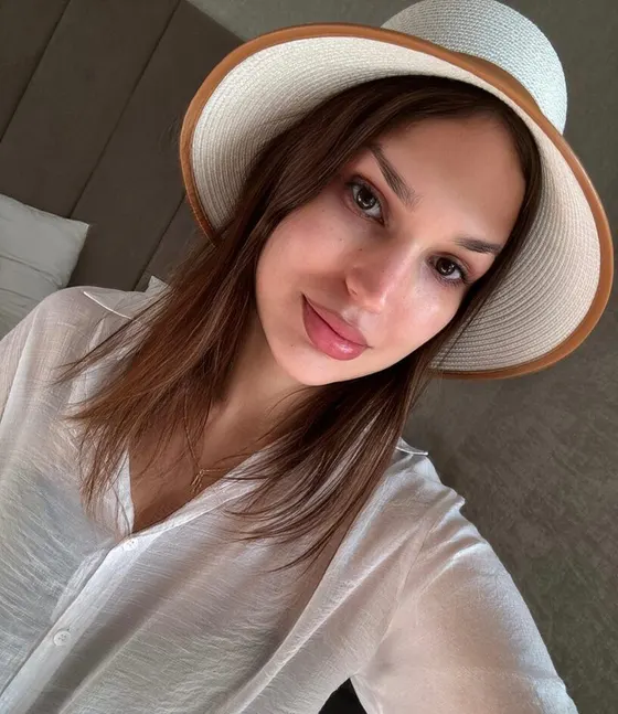 Yasmin, Japanese trans escort in Dubai — photo 15