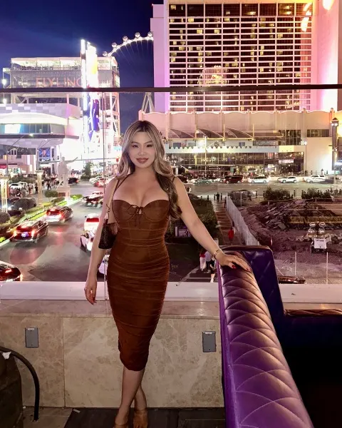 Yasmin, Japanese trans escort in Dubai — photo 16